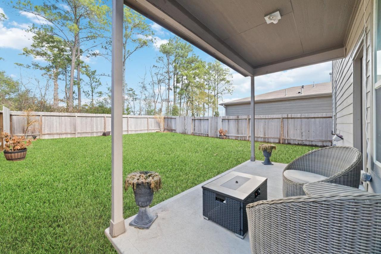 N-E-G House - Near David Wayne Hooks Airport Villa Houston Exterior photo